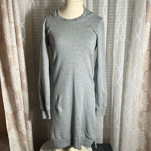 Alternative hooded sweatshirt  Dress size small 🌸